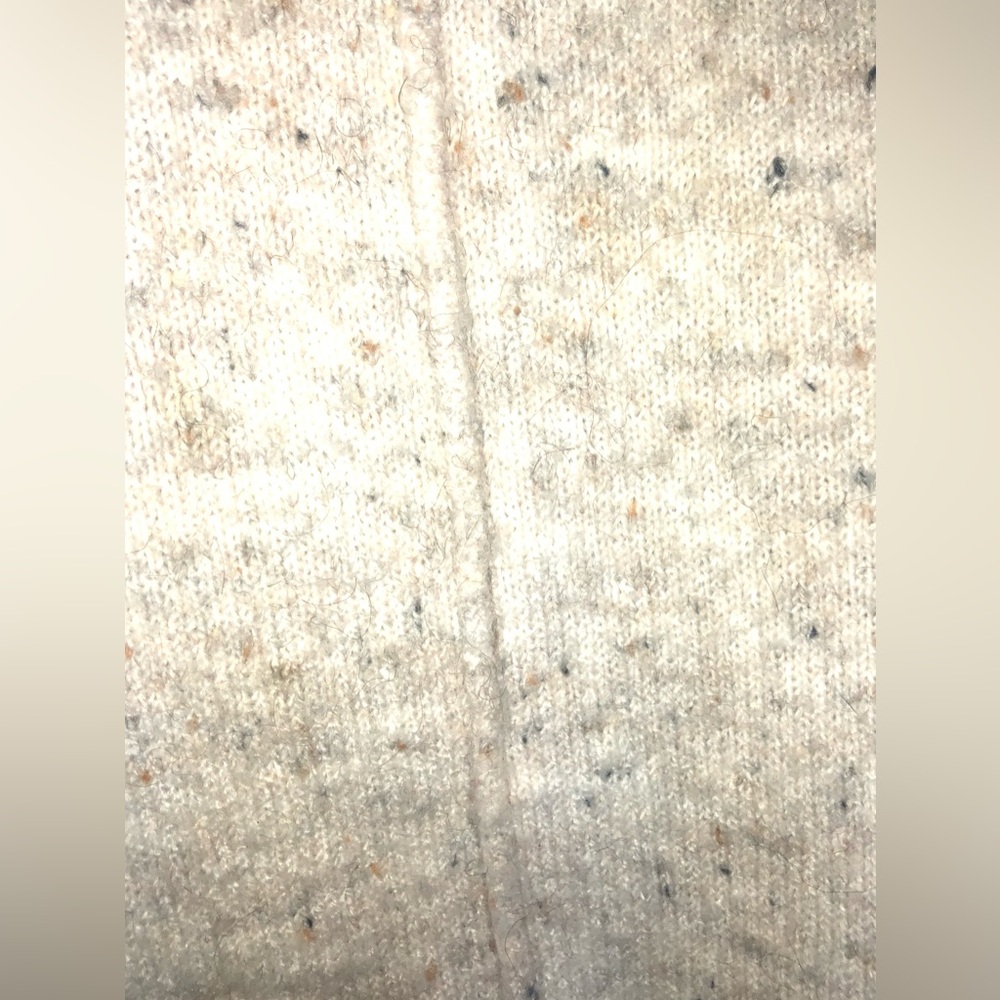 Sweater - Picture 4 of 6
